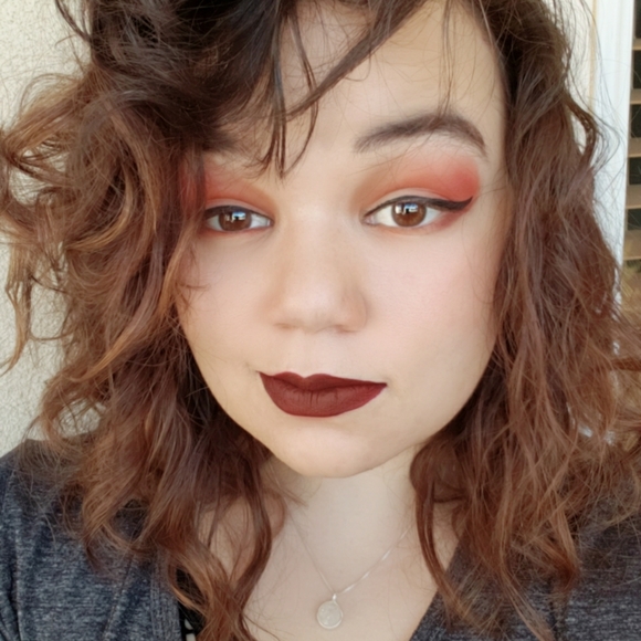 Meet your Posher, Anna - Picture 2 of 5